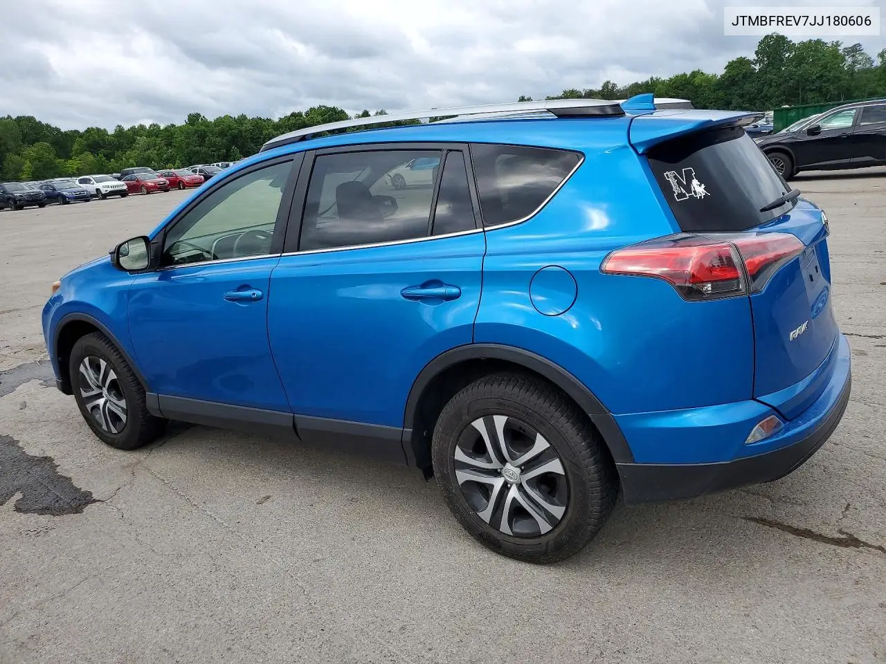 2018 Toyota Rav4 Le VIN: JTMBFREV7JJ180606 Lot: 61619546