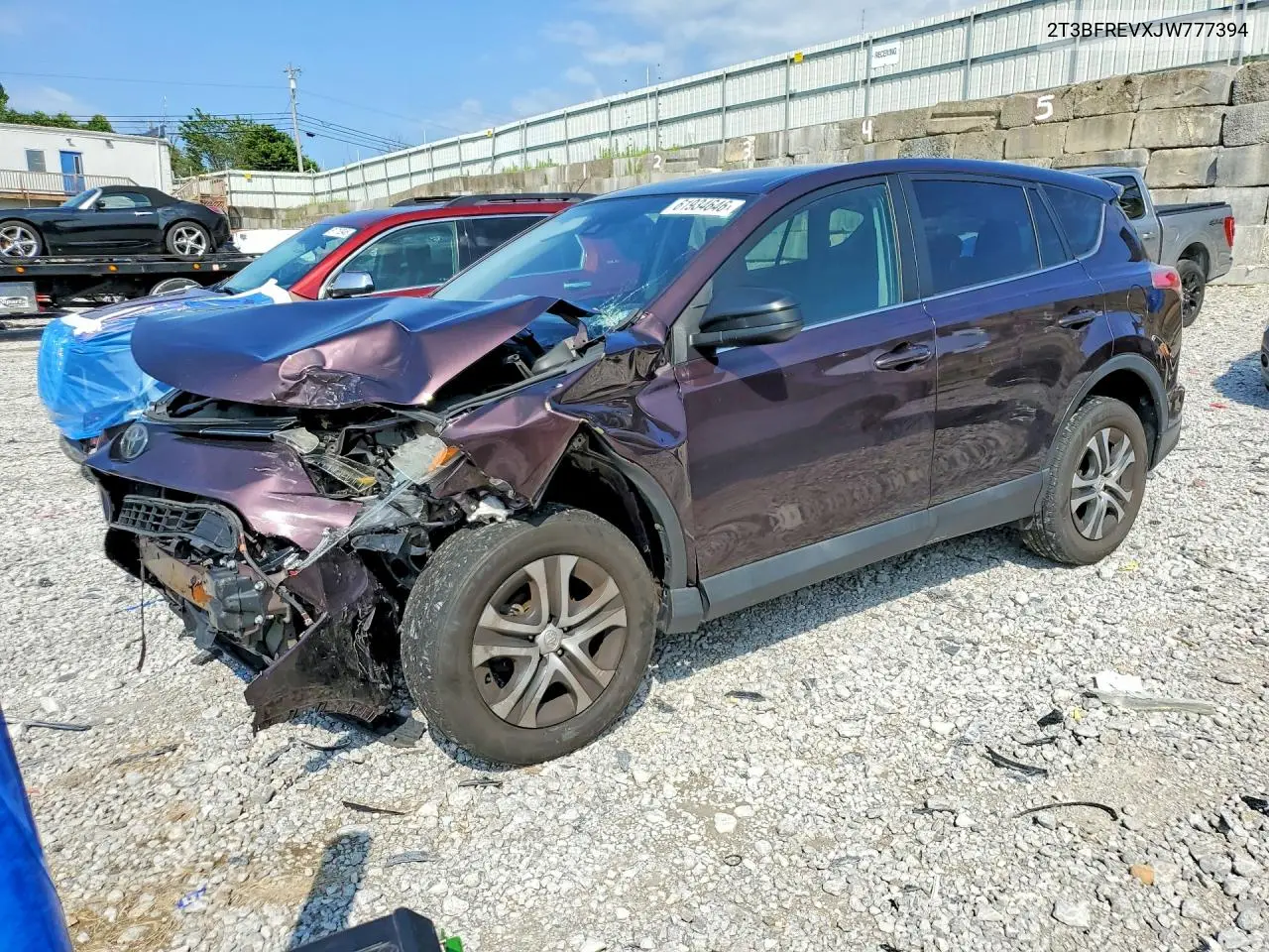 2018 Toyota Rav4 Le VIN: 2T3BFREVXJW777394 Lot: 61934646