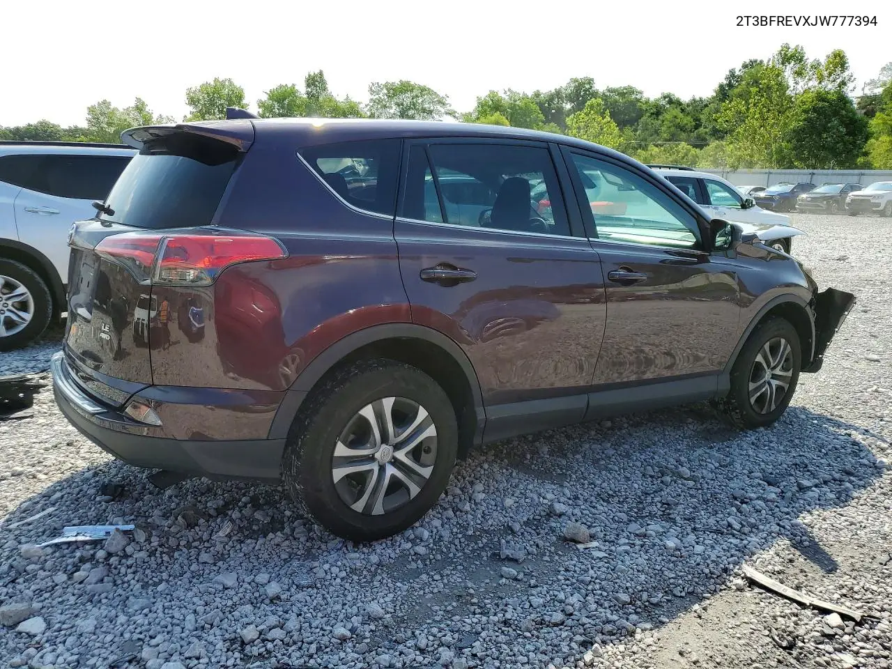 2018 Toyota Rav4 Le VIN: 2T3BFREVXJW777394 Lot: 61934646