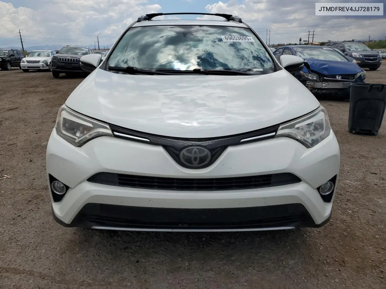 JTMDFREV4JJ728179 2018 Toyota Rav4 Limited