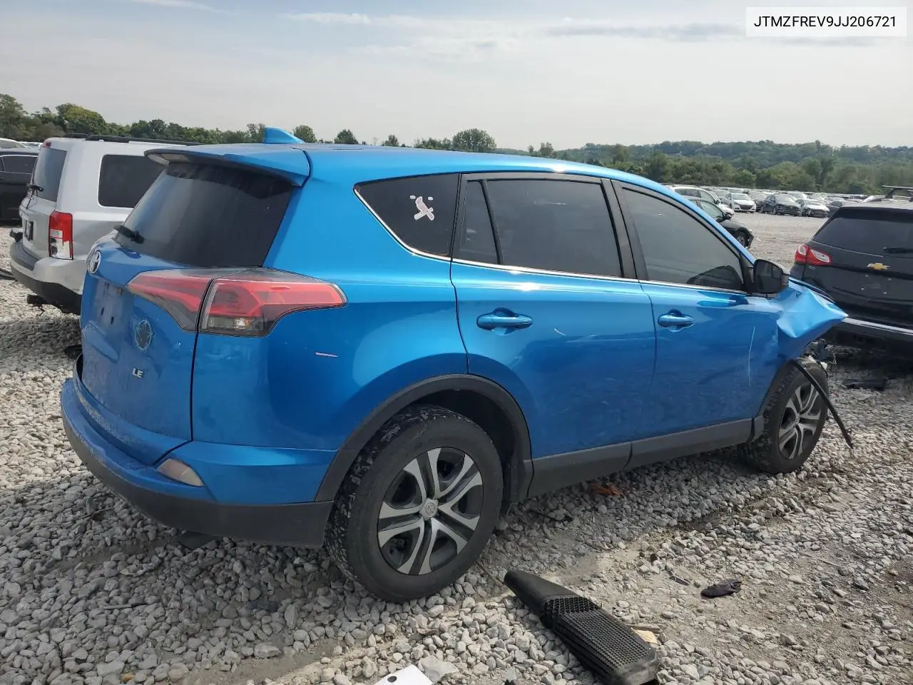 JTMZFREV9JJ206721 2018 Toyota Rav4 Le