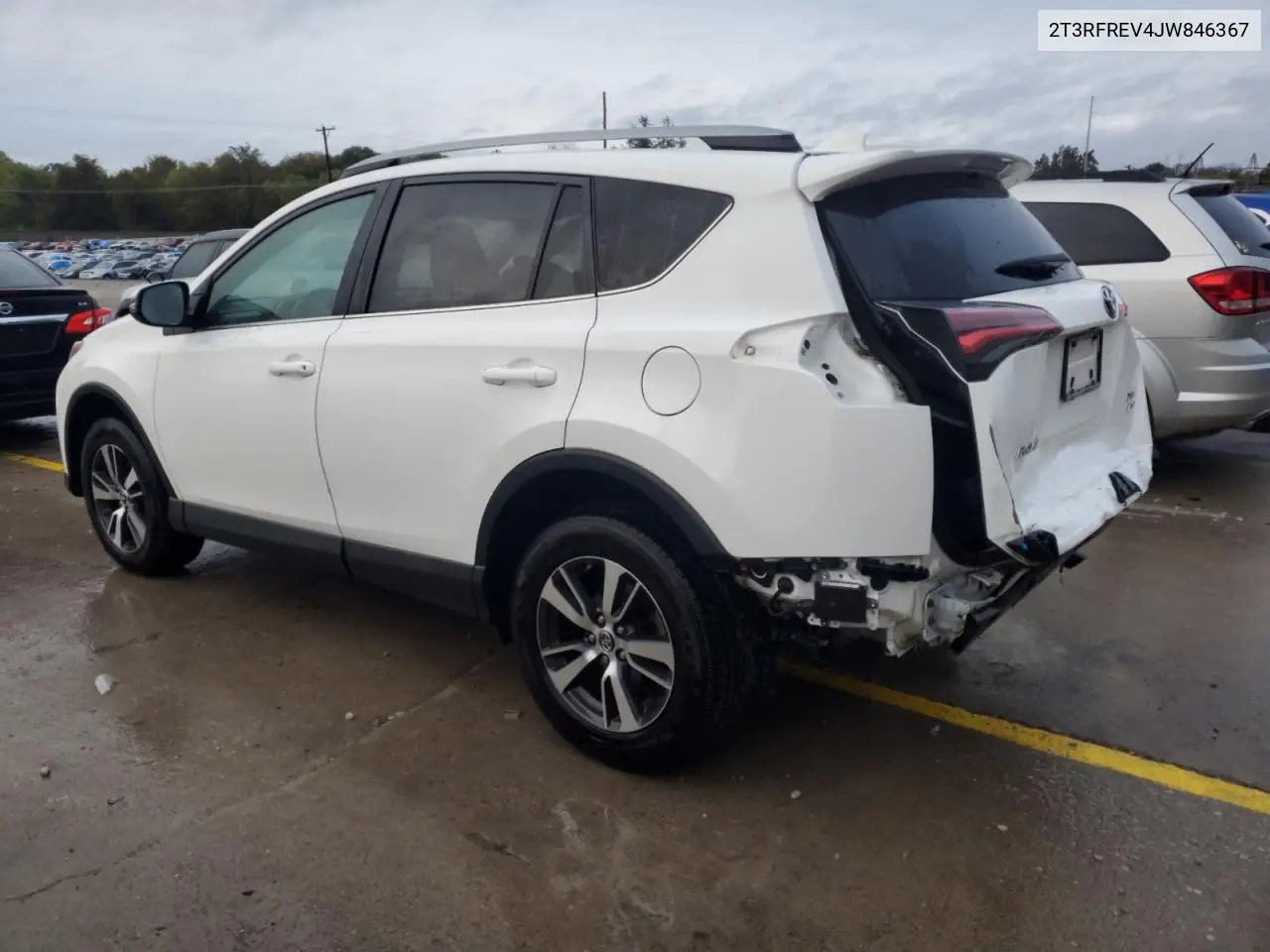 2T3RFREV4JW846367 2018 Toyota Rav4 Xle