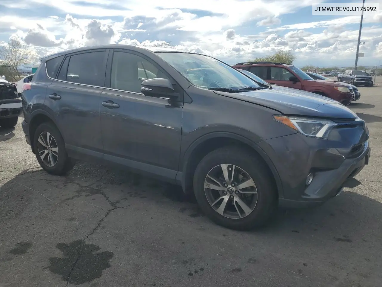JTMWFREV0JJ175992 2018 Toyota Rav4 Adventure