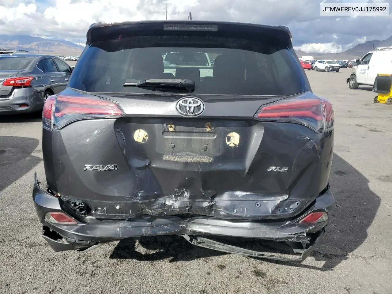 JTMWFREV0JJ175992 2018 Toyota Rav4 Adventure