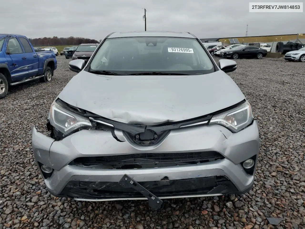 2T3RFREV7JW814853 2018 Toyota Rav4 Adventure