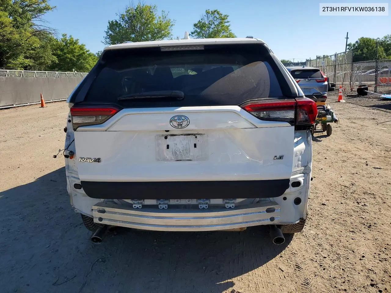 2T3H1RFV1KW036138 2019 Toyota Rav4 Le