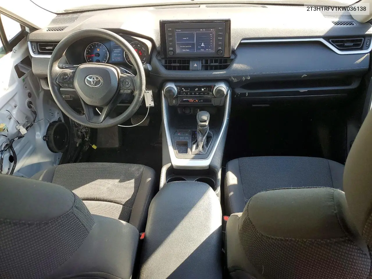 2T3H1RFV1KW036138 2019 Toyota Rav4 Le
