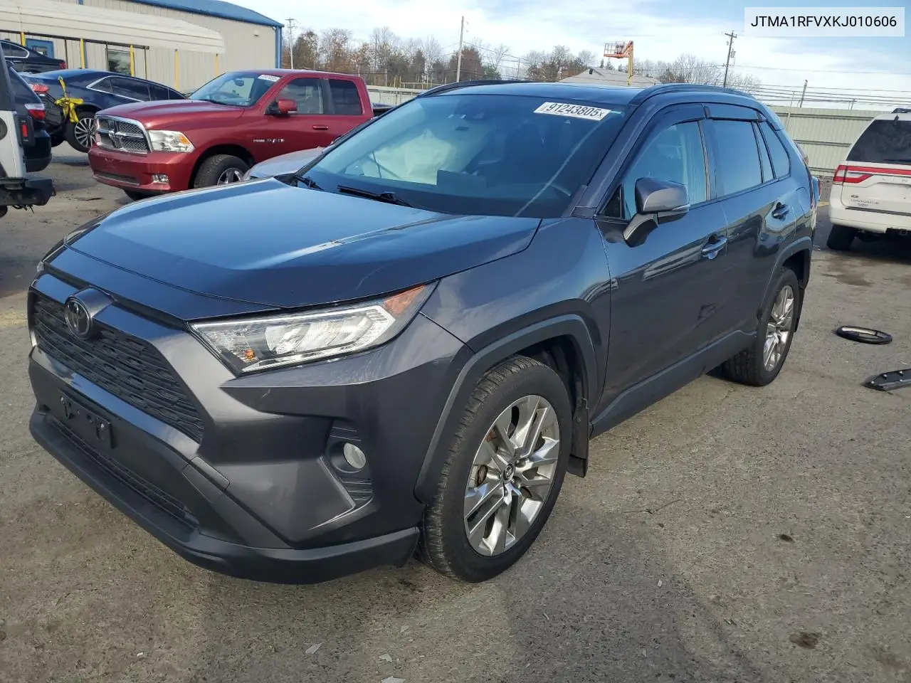 JTMA1RFVXKJ010606 2019 Toyota Rav4 Xle Premium