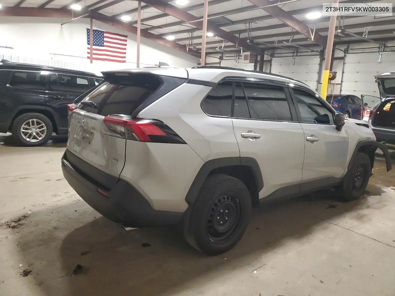 2T3H1RFV5KW003305 2019 Toyota Rav4 Le