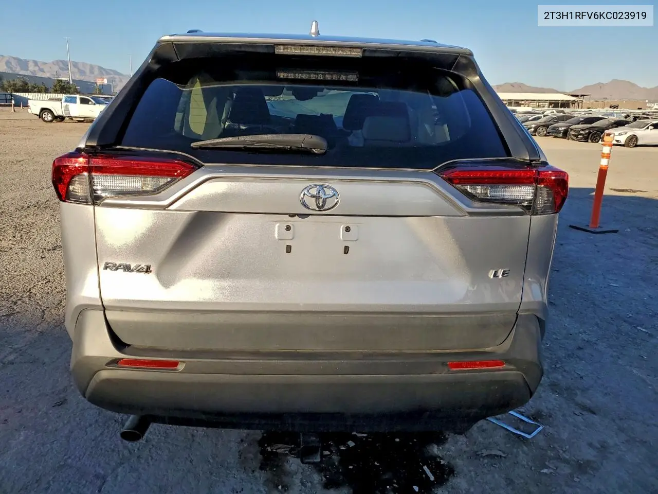 2T3H1RFV6KC023919 2019 Toyota Rav4 Le