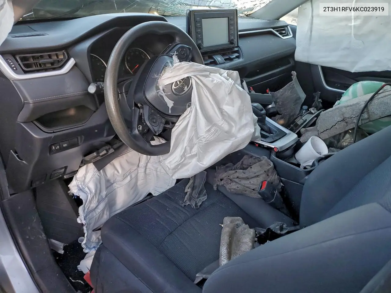 2T3H1RFV6KC023919 2019 Toyota Rav4 Le