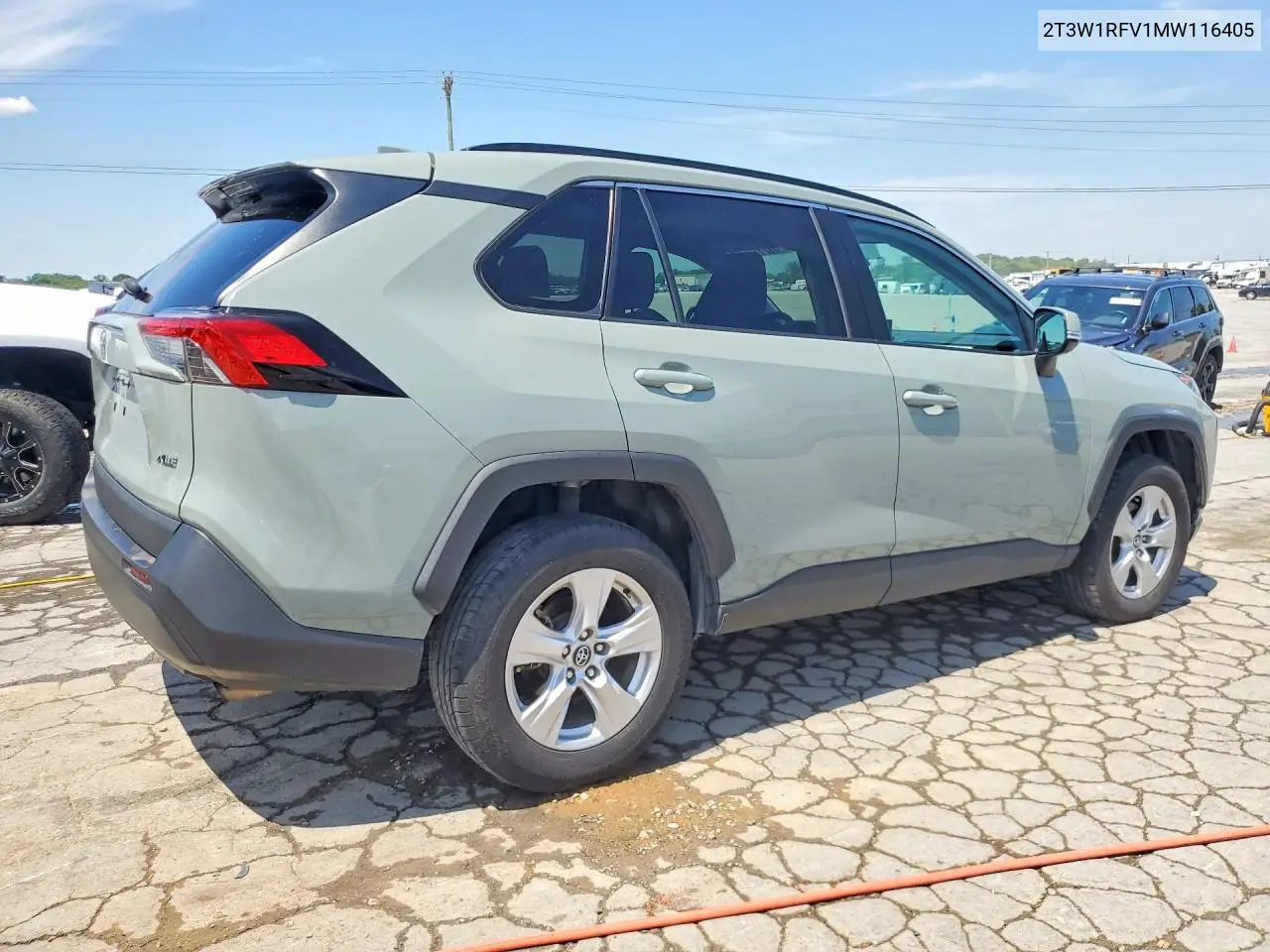 2T3W1RFV1MW116405 2021 Toyota Rav4 Xle