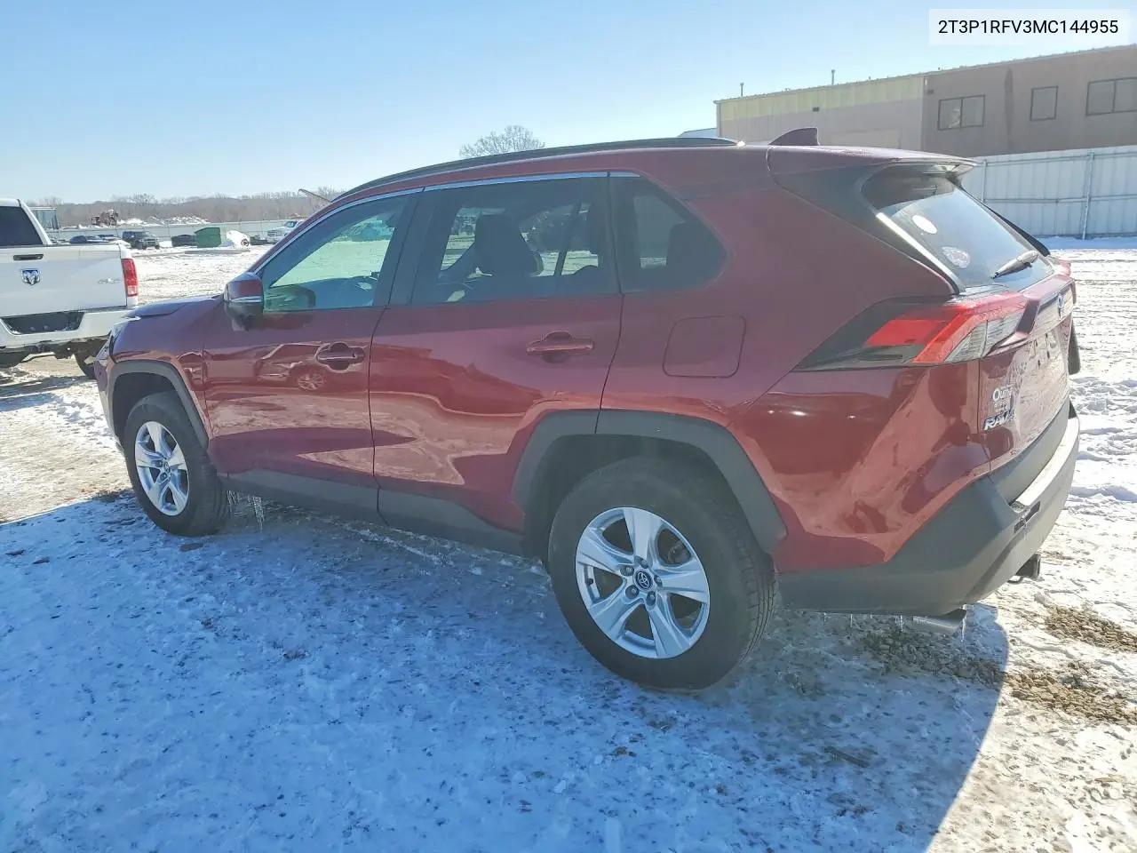 2T3P1RFV3MC144955 2021 Toyota Rav4 Xle