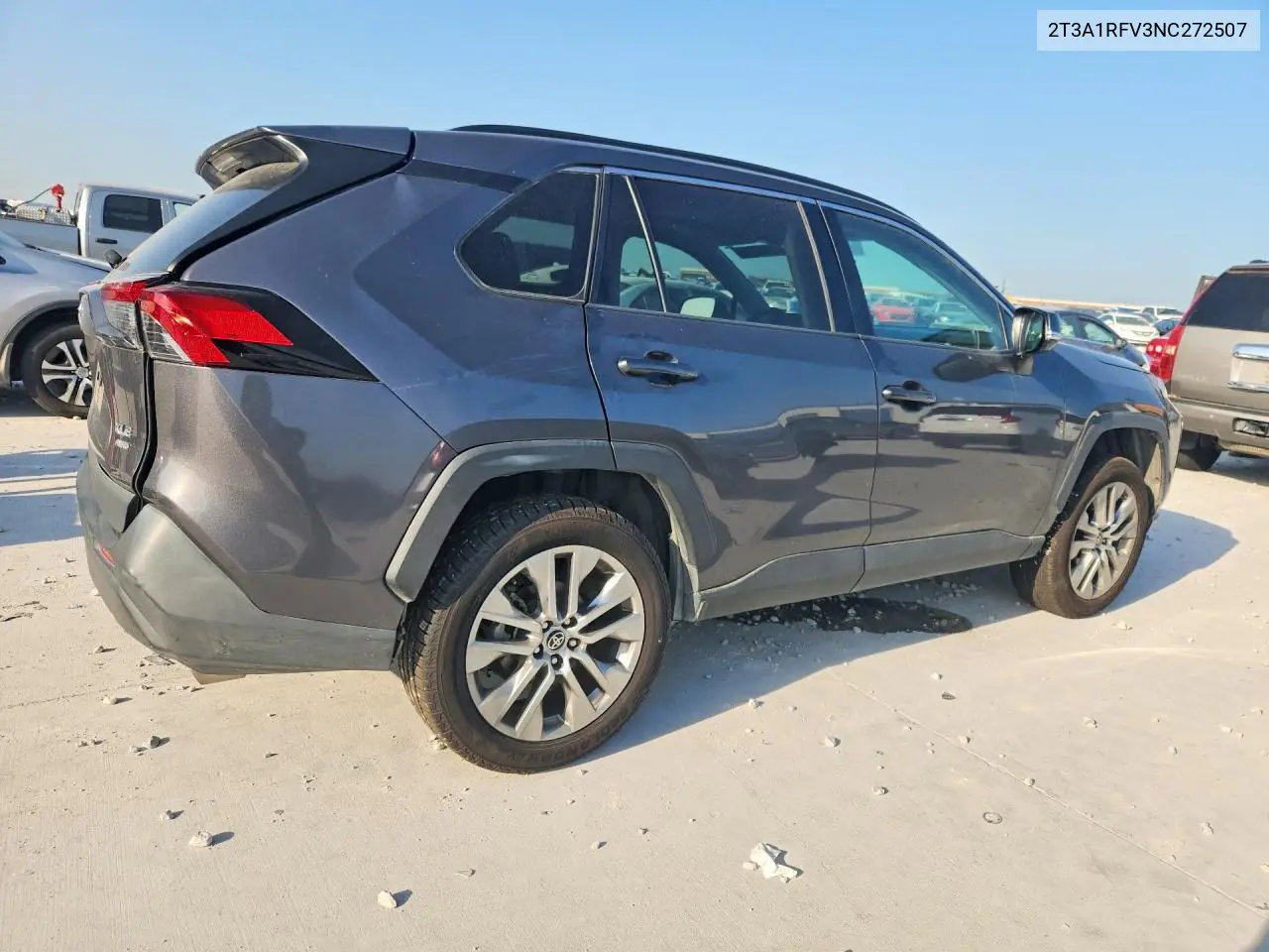 2022 Toyota Rav4 Xle Premium VIN: 2T3A1RFV3NC272507 Lot: 61890716