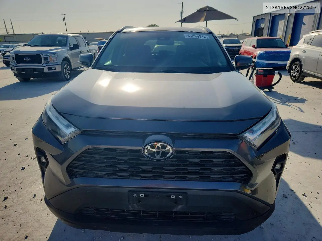 2022 Toyota Rav4 Xle Premium VIN: 2T3A1RFV3NC272507 Lot: 61890716