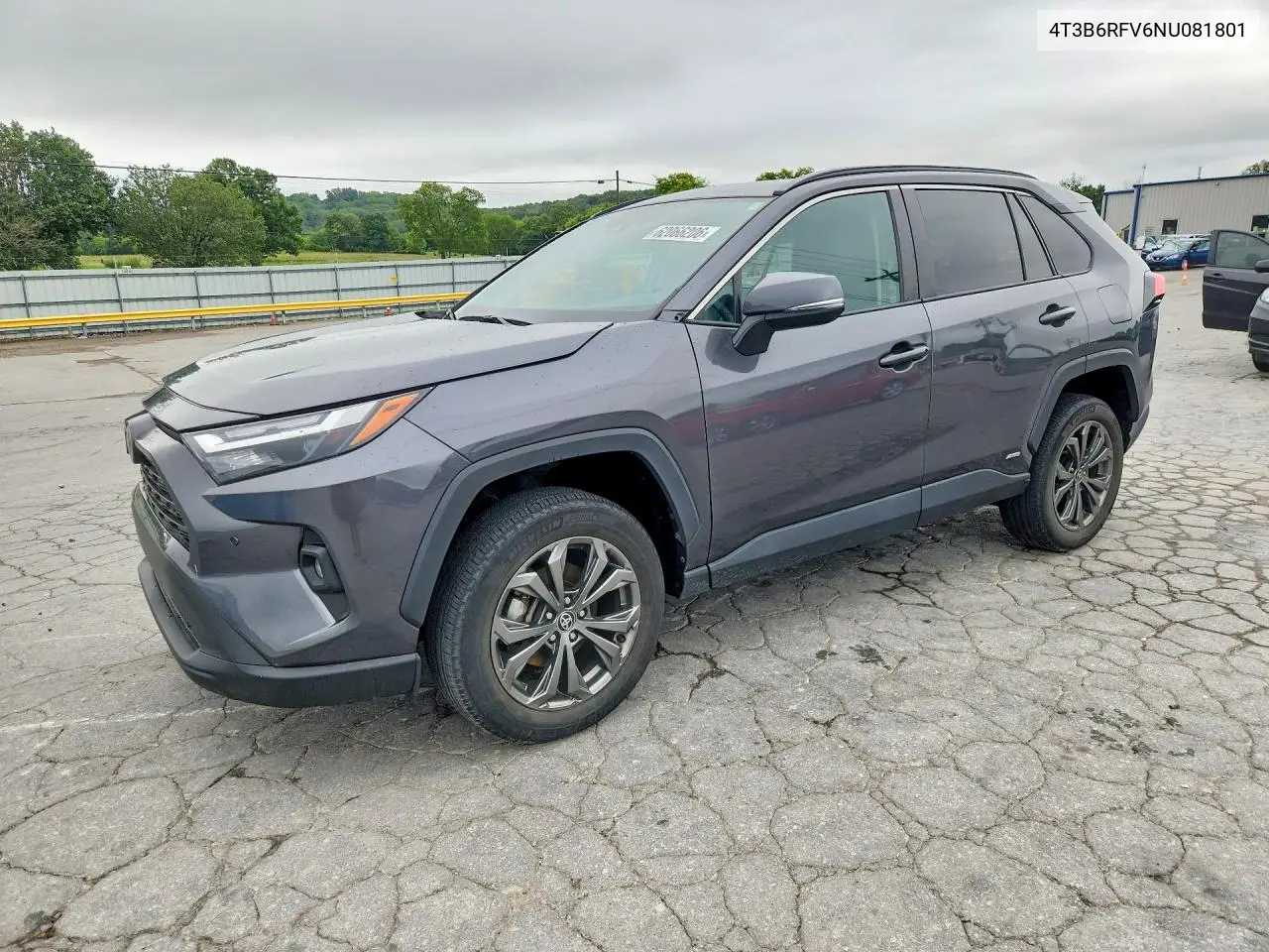2022 Toyota Rav4 Xle Premium VIN: 4T3B6RFV6NU081801 Lot: 62066206