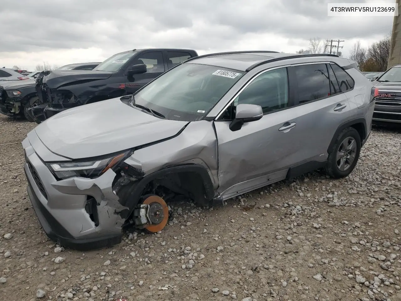 4T3RWRFV5RU123699 2024 Toyota Rav4 Xle
