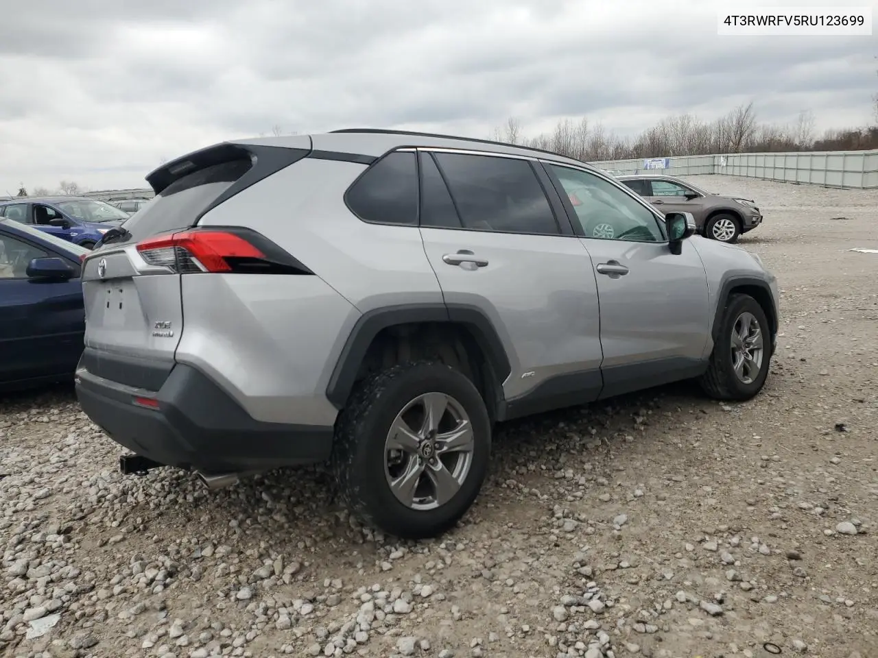 4T3RWRFV5RU123699 2024 Toyota Rav4 Xle