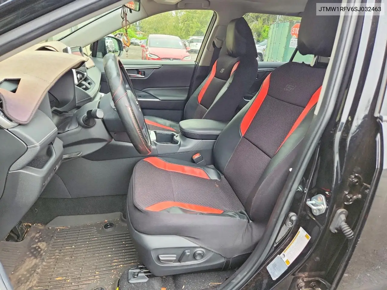 2025 Toyota Rav4 Xle VIN: JTMW1RFV6SJ032463 Lot: 61796126