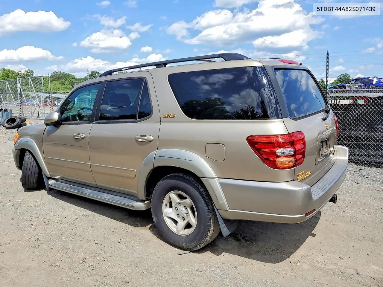 2002 Toyota Sequoia Sr5 VIN: 5TDBT44A82S071439 Lot: 57148076