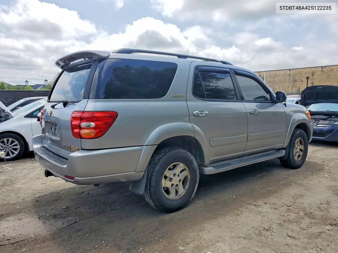 2002 Toyota Sequoia Limited VIN: 5TDBT48A42S122235 Lot: 59553896