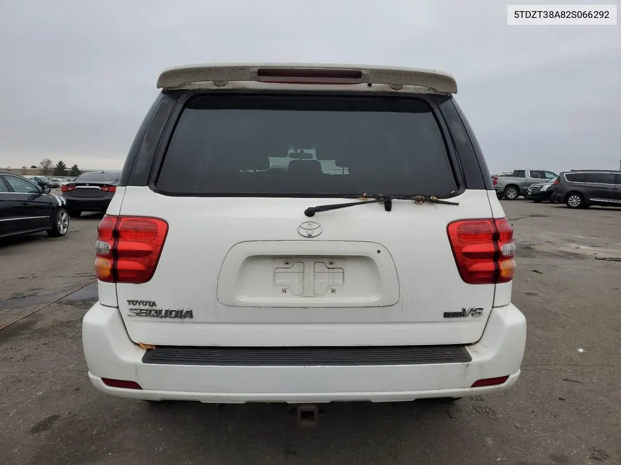 5TDZT38A82S066292 2002 Toyota Sequoia Limited