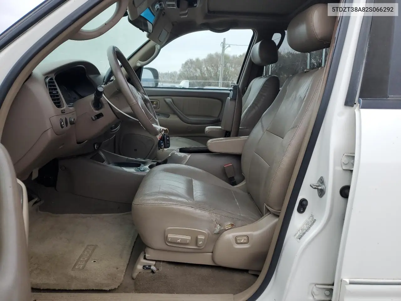 5TDZT38A82S066292 2002 Toyota Sequoia Limited