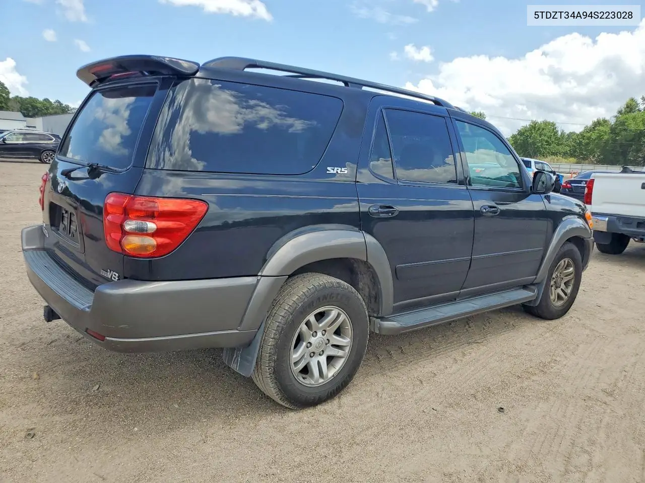 2004 Toyota Sequoia Sr5 VIN: 5TDZT34A94S223028 Lot: 58596486