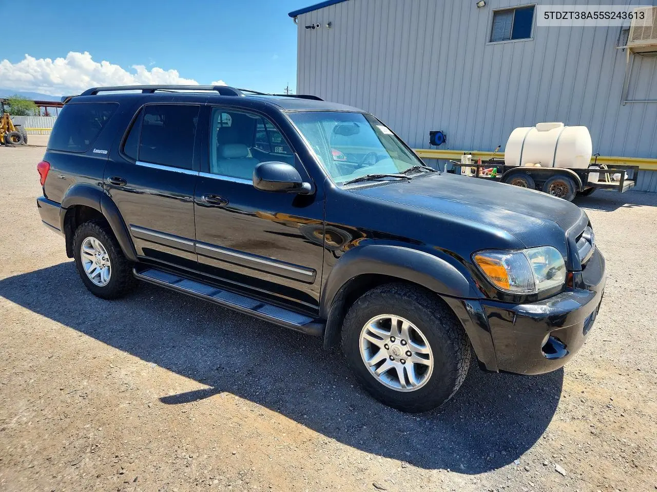 2005 Toyota Sequoia Limited VIN: 5TDZT38A55S243613 Lot: 62355666