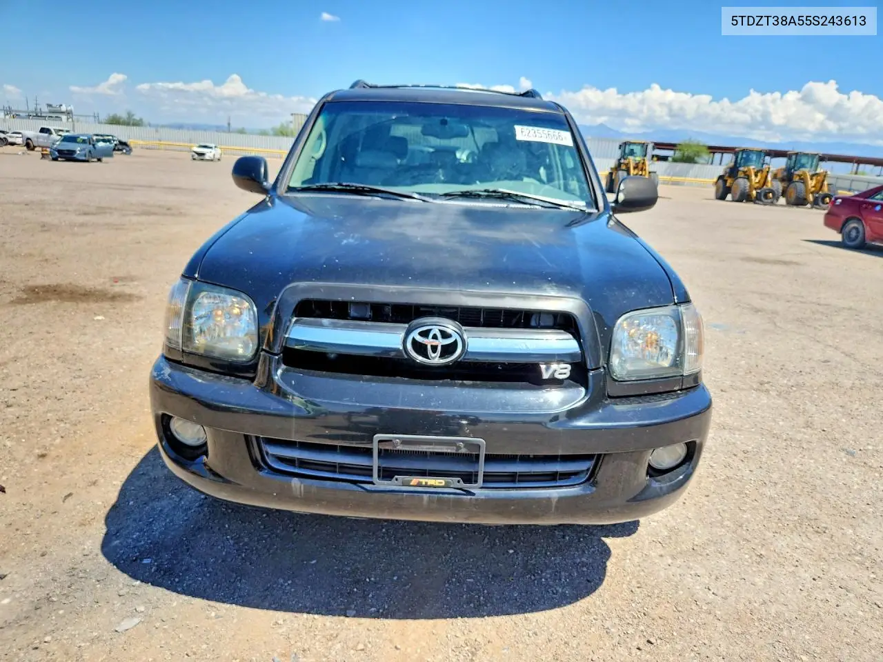 2005 Toyota Sequoia Limited VIN: 5TDZT38A55S243613 Lot: 62355666