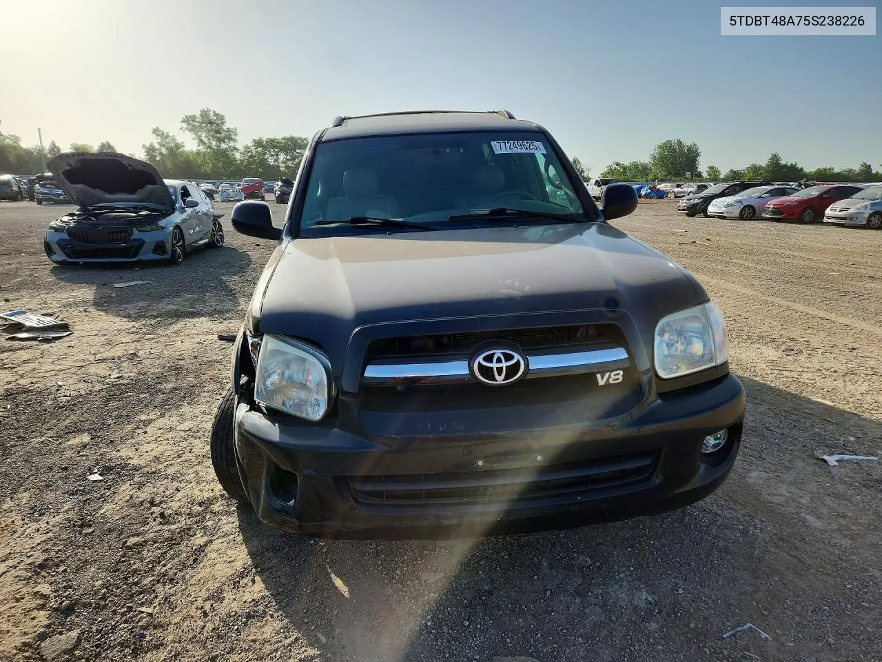 2005 Toyota Sequoia Limited VIN: 5TDBT48A75S238226 Lot: 77249625