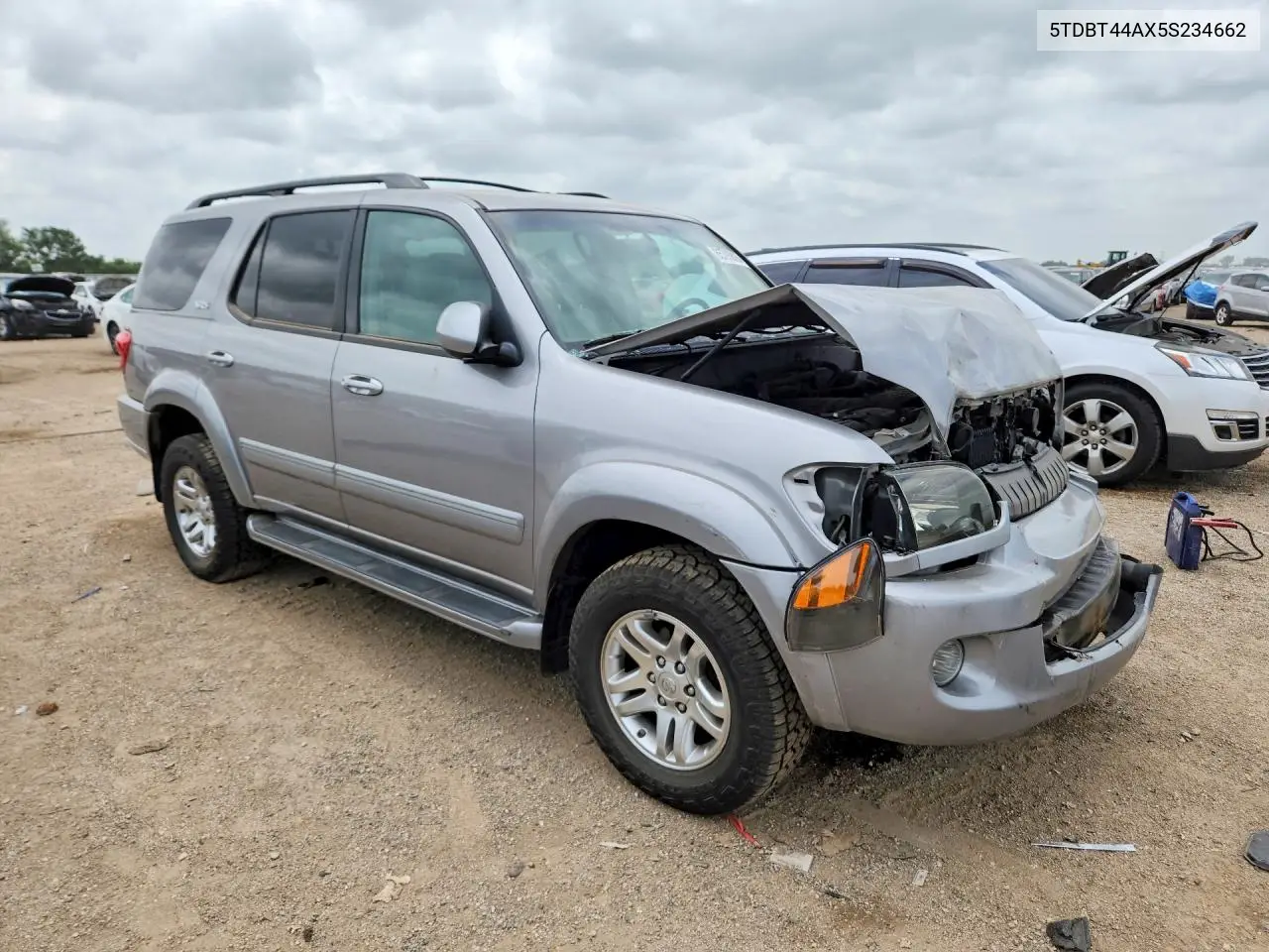 2005 Toyota Sequoia Sr5 VIN: 5TDBT44AX5S234662 Lot: 85793805