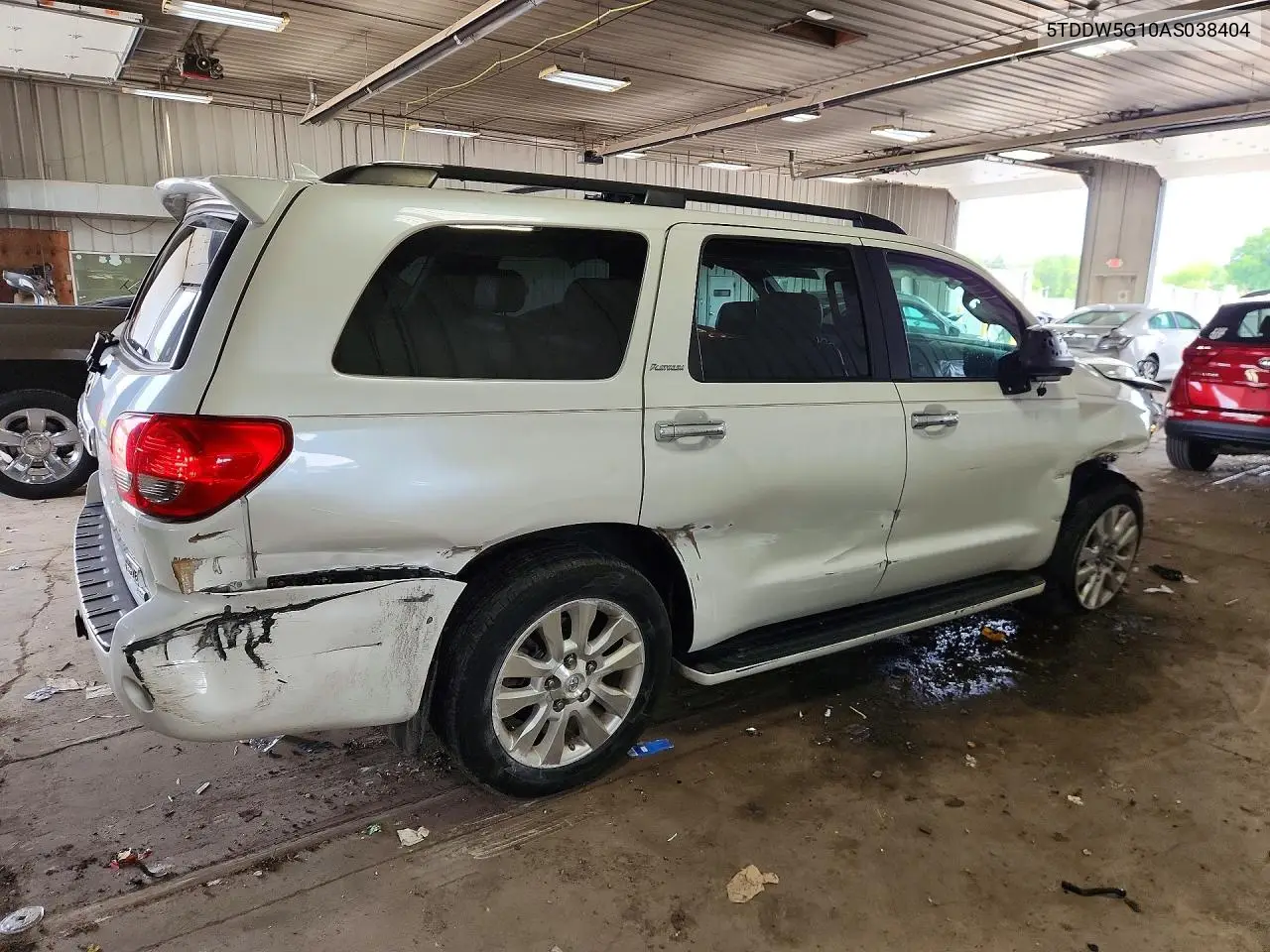 2010 Toyota Sequoia Platinum VIN: 5TDDW5G10AS038404 Lot: 56603886