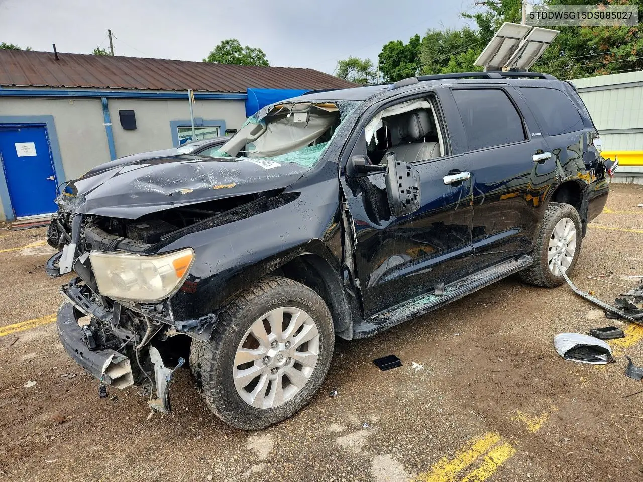 2013 Toyota Sequoia Platinum VIN: 5TDDW5G15DS085027 Lot: 55378206