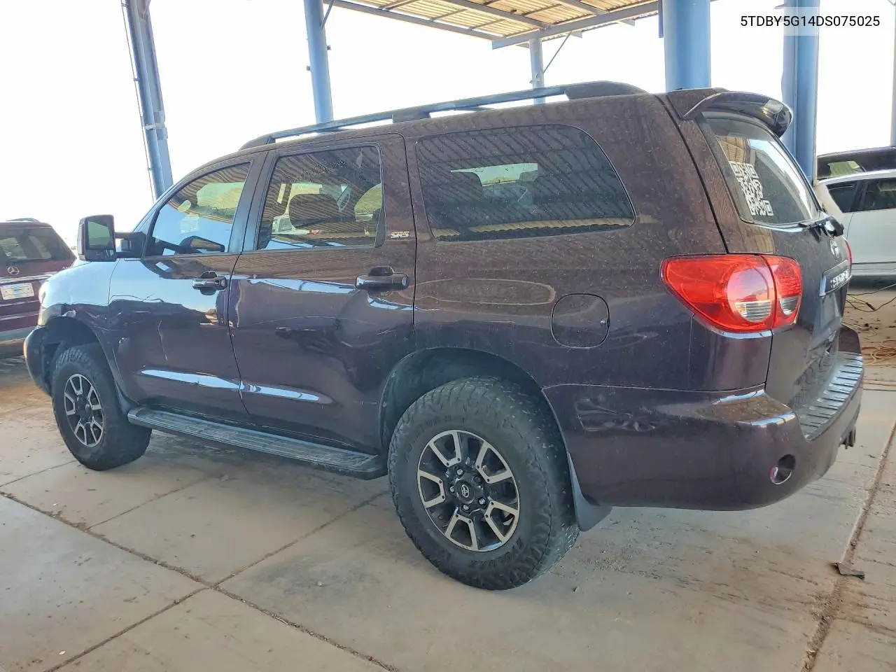 2013 Toyota Sequoia Sr5 VIN: 5TDBY5G14DS075025 Lot: 85462275