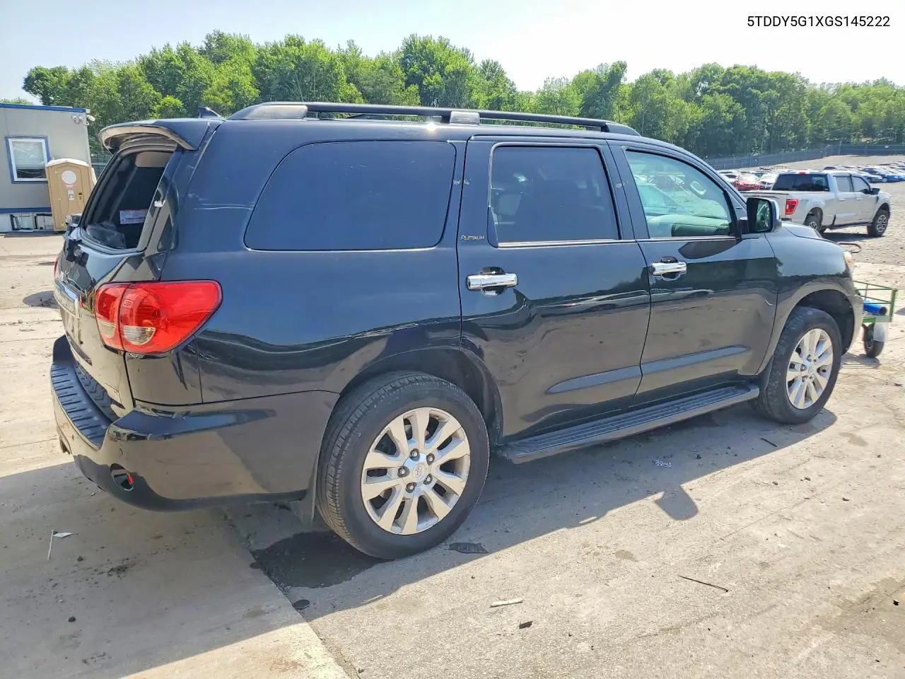 2016 Toyota Sequoia Platinum VIN: 5TDDY5G1XGS145222 Lot: 59129606