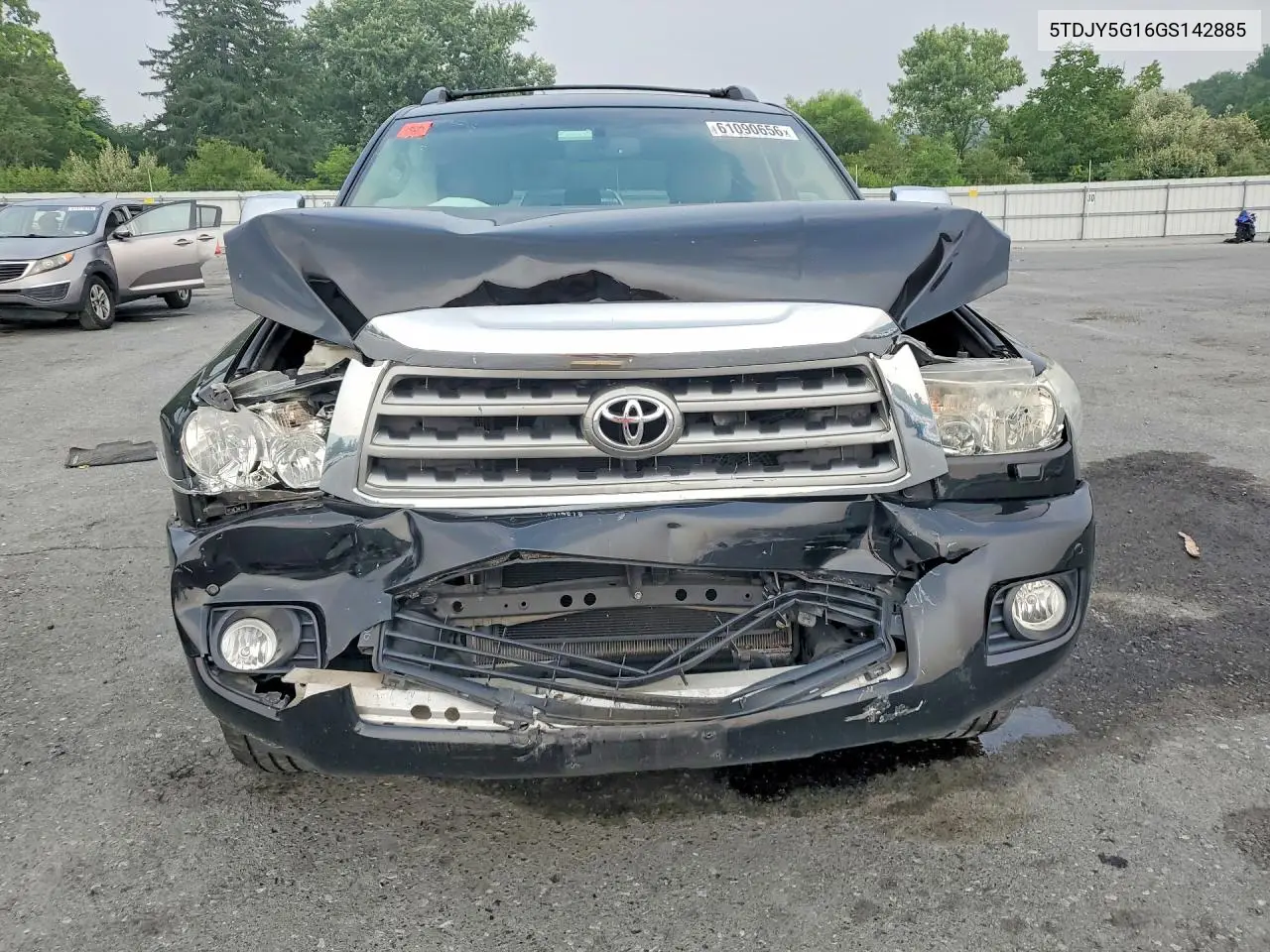 2016 Toyota Sequoia Limited VIN: 5TDJY5G16GS142885 Lot: 61090656