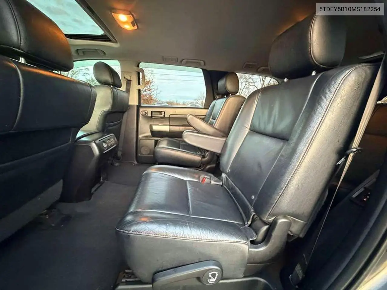 5TDEY5B10MS182254 2021 Toyt Sequoia Trd Pro
