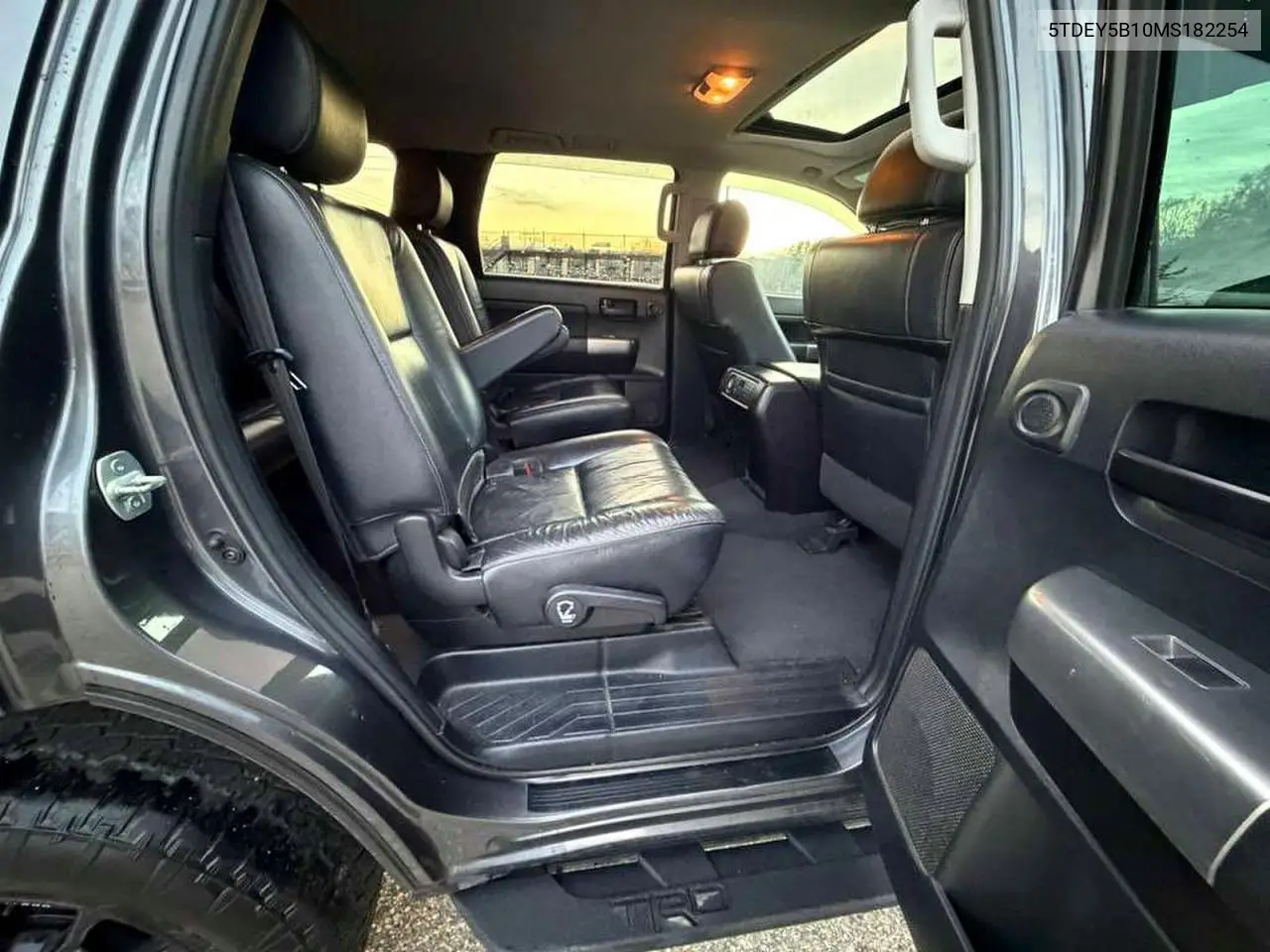 5TDEY5B10MS182254 2021 Toyt Sequoia Trd Pro