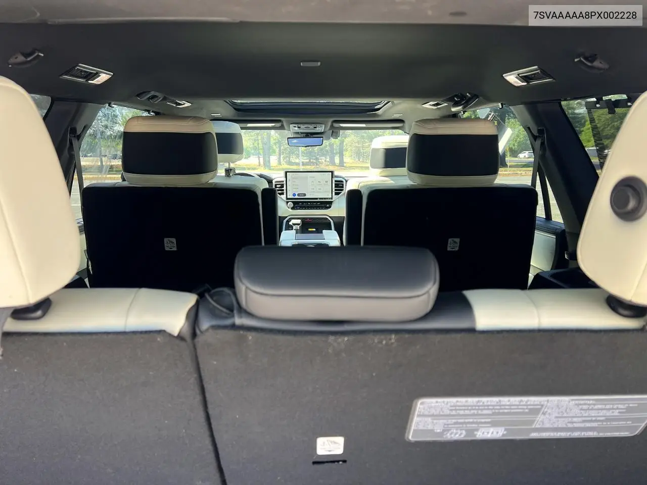 7SVAAAAA8PX002228 2023 Toyota Sequoia Capstone