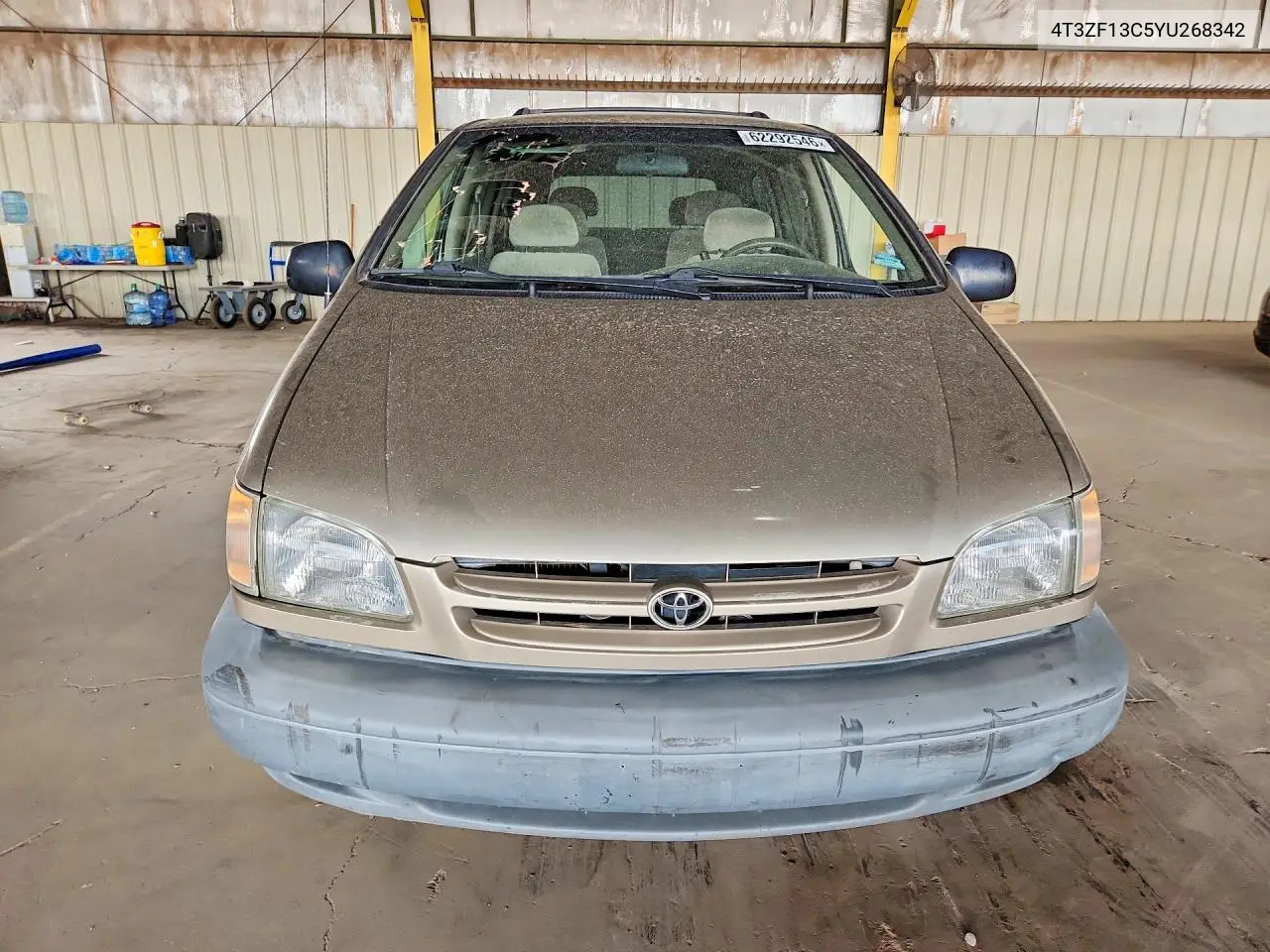 2000 Toyota Sienna Le VIN: 4T3ZF13C5YU268342 Lot: 62292546