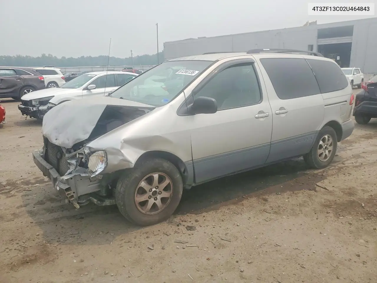 2002 Toyota Sienna Le VIN: 4T3ZF13C02U464843 Lot: 61266136