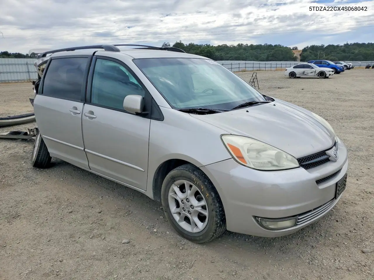 2004 Toyota Sienna Xle 7 Passenger VIN: 5TDZA22CX4S068042 Lot: 61800306