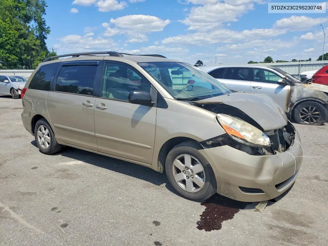 2009 Toyota Sienna Le 8-Passenger VIN: 5TDZK23C29S230748 Lot: 55539276