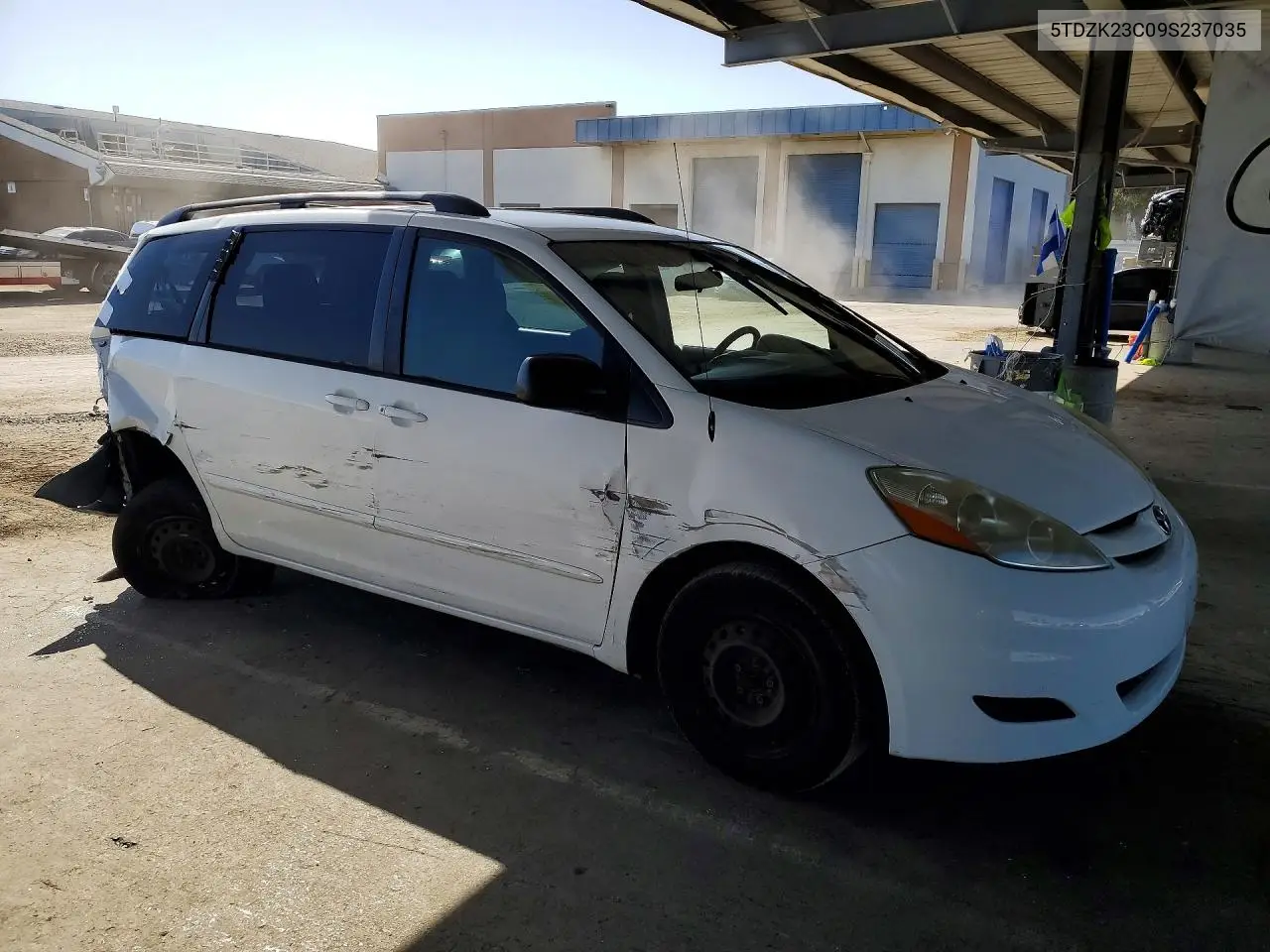 2009 Toyota Sienna Le 8-Passenger VIN: 5TDZK23C09S237035 Lot: 56178436