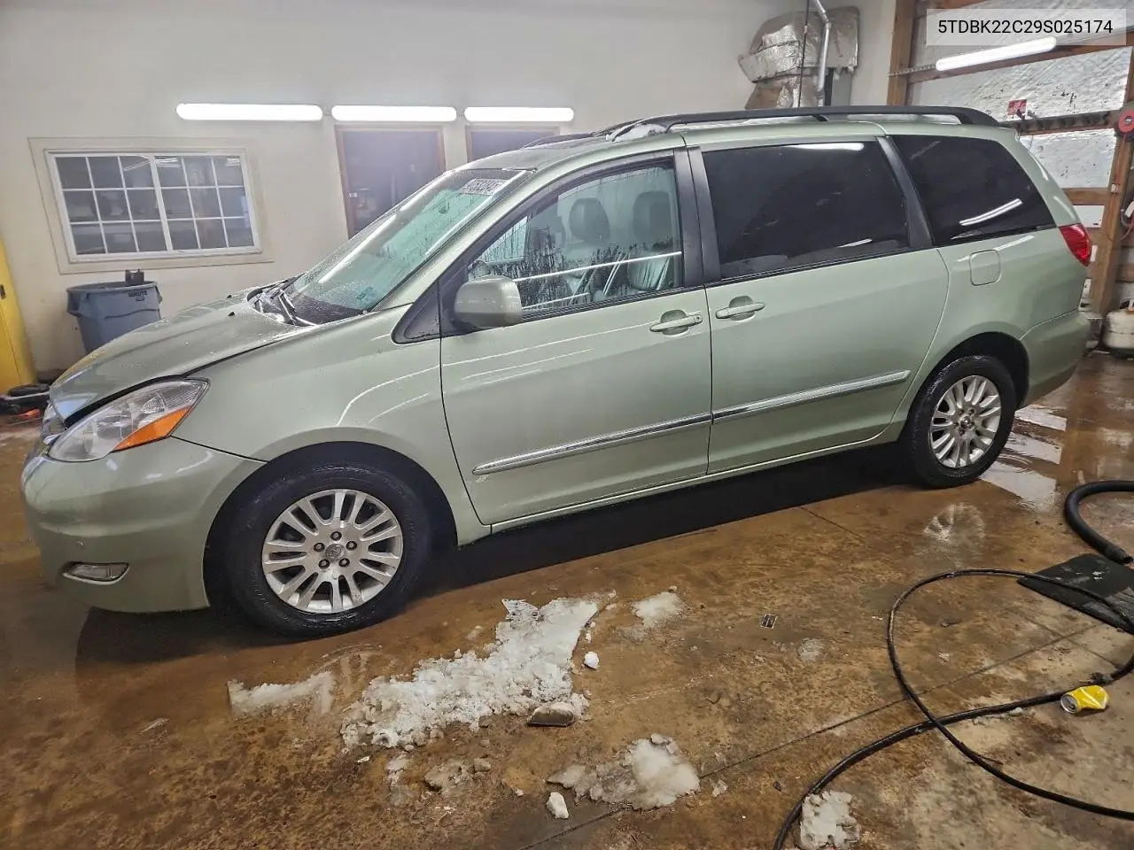 5TDBK22C29S025174 2009 Toyota Sienna Xle