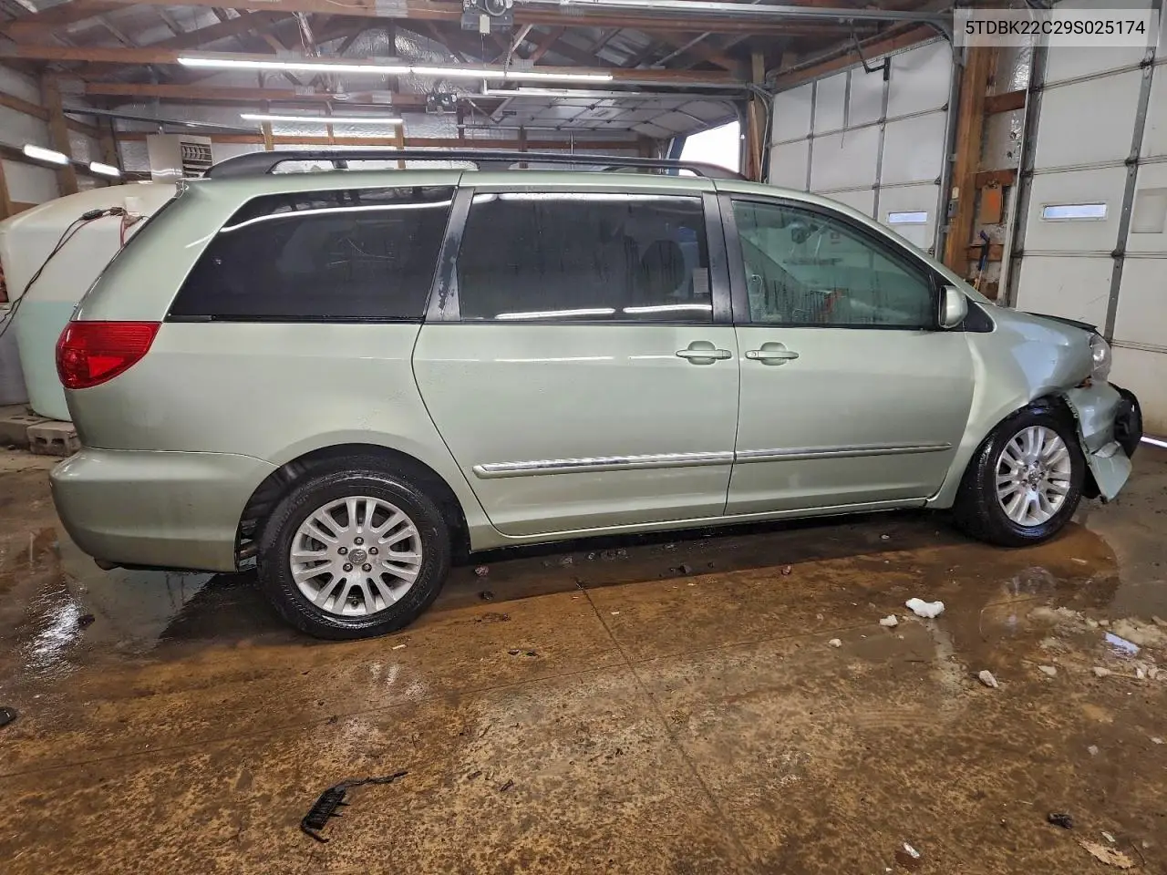 5TDBK22C29S025174 2009 Toyota Sienna Xle