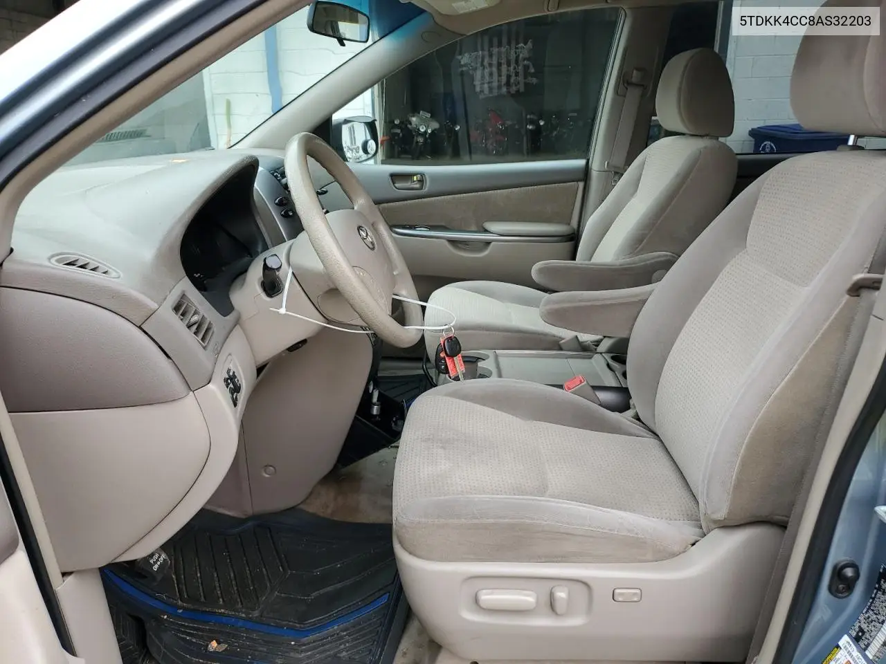 5TDKK4CC8AS322030 2010 Toyota Sienna Ce