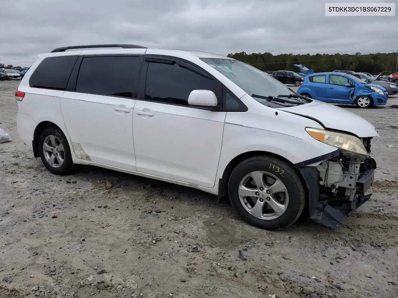 5TDKK3DC1BS067229 2011 Toyota Sienna Le