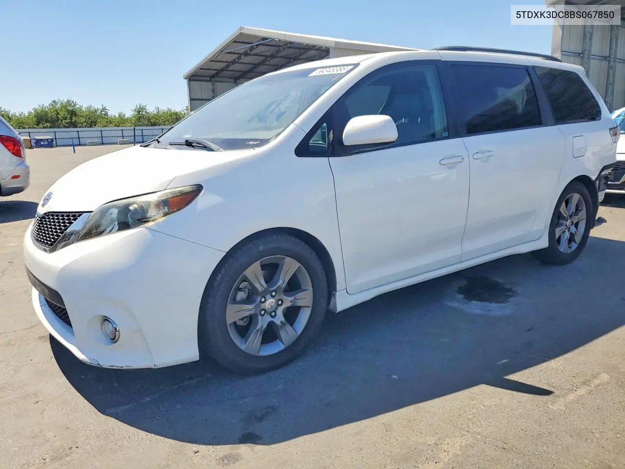 2011 Toyota Sienna Sport VIN: 5TDXK3DC8BS067850 Lot: 59348386